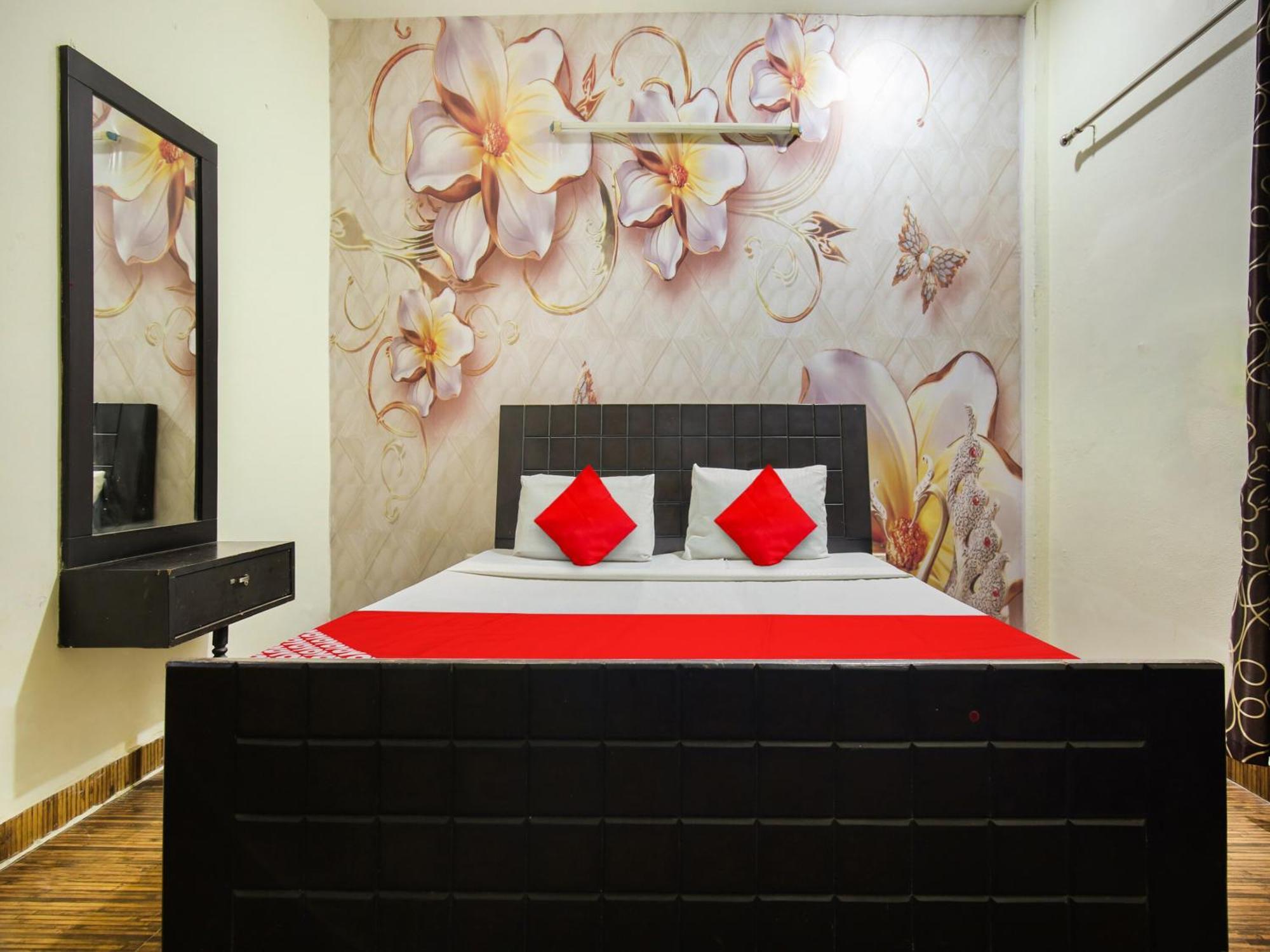 Oyo Flagship Hotel Le Aley Regency Ludhiana Exterior foto